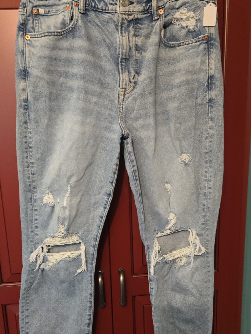 American Eagle Mom JeansLight Wash Distressed Women’s Jeans - Classic Casual Fit